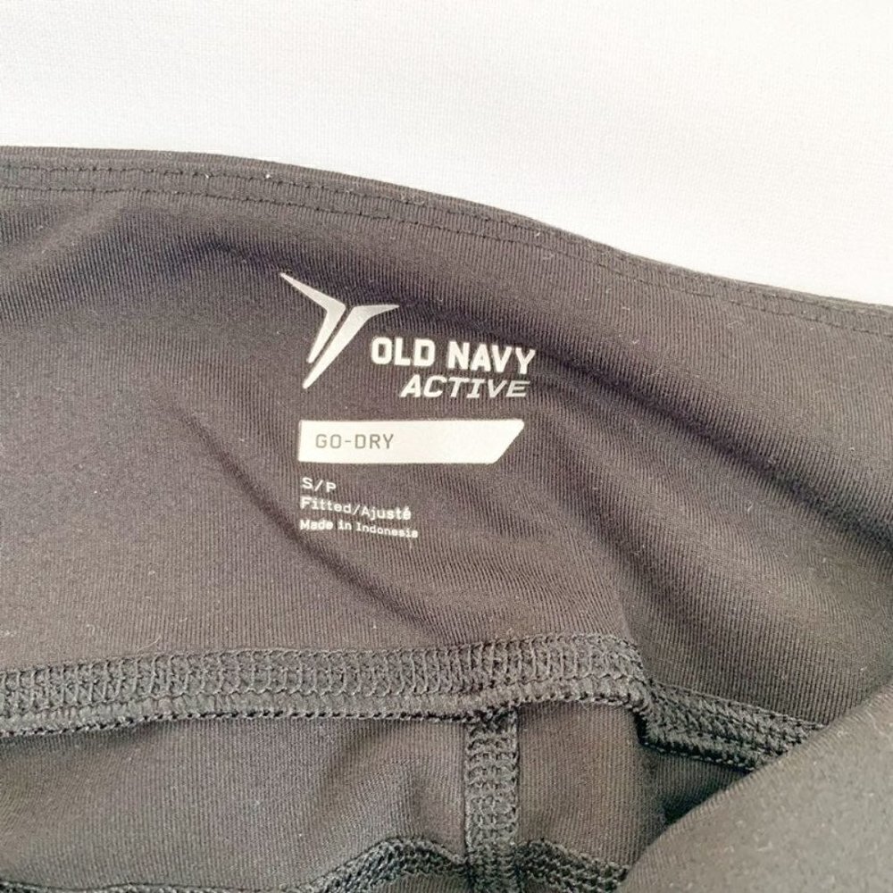 Old Navy Active Go-Dry Black Mesh Panel Cropped Leggings Womens Size Small - Picture 3 of 7